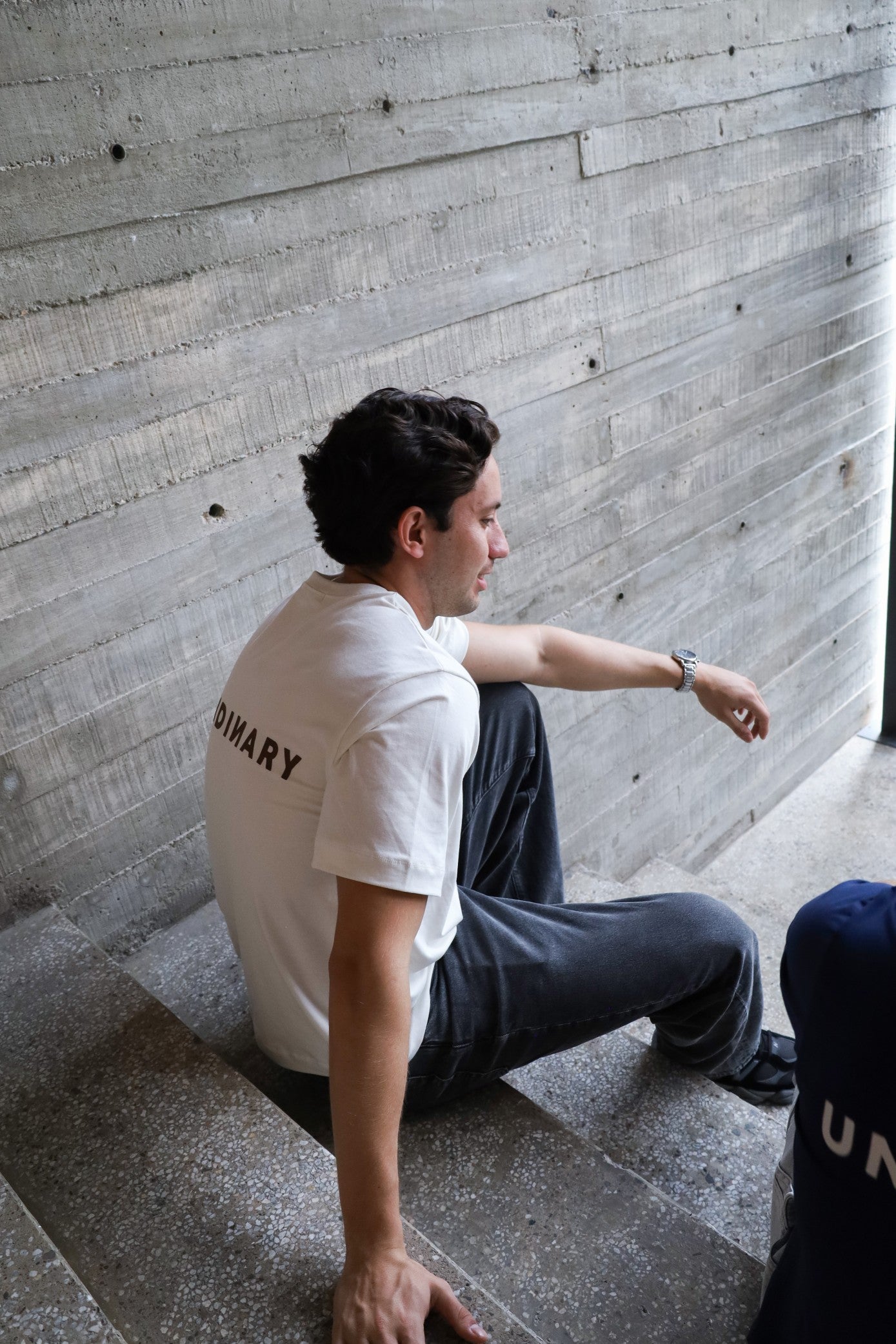 Playera Semi-Oversize Unisex - Blanca | 2-DROP E/W
