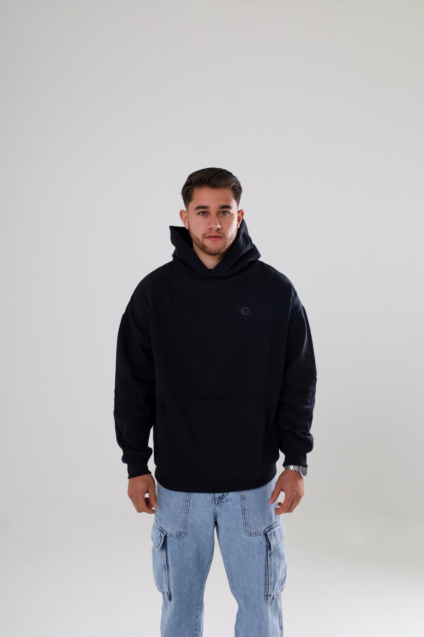 Hoodie Oversize Unisex - Negra | EVERYWHERE