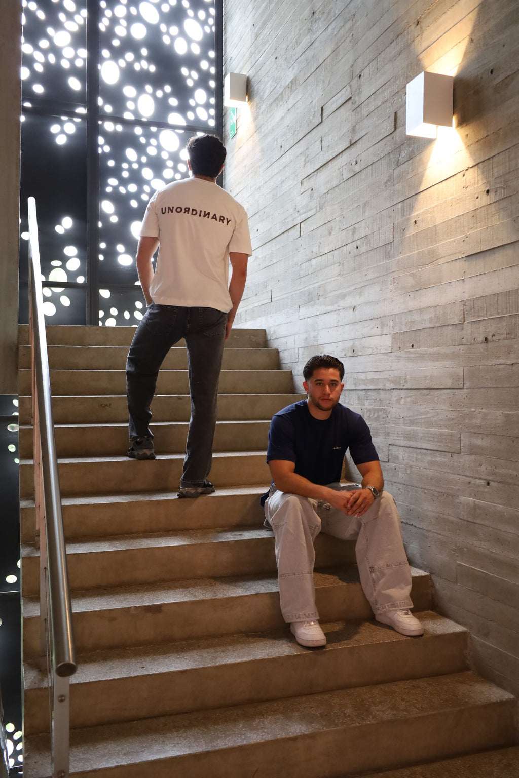 Playera Semi-Oversize Unisex - Blanca | 2-DROP E/W