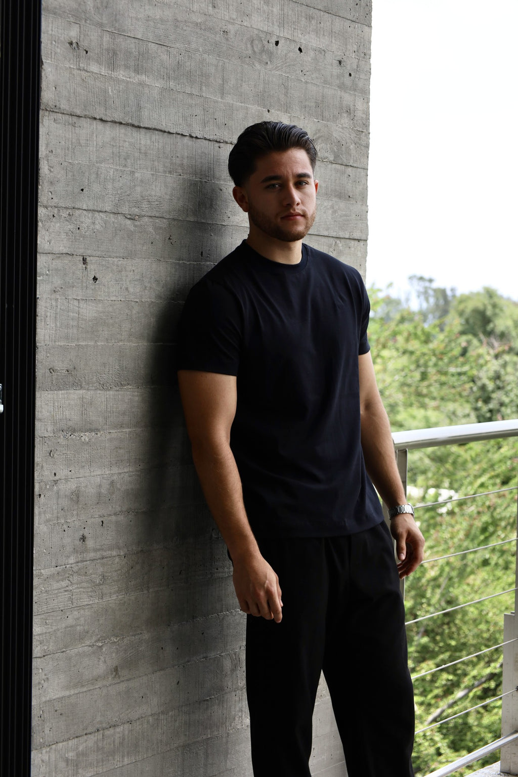 Playera Regular Fit Unisex - Negra | 2-DROP E/W