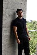 Playera Regular Fit Unisex - Negra | 2-DROP E/W